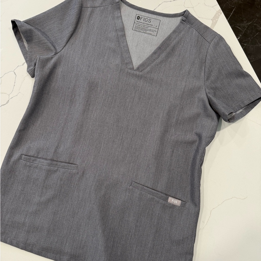 Figs Technical Collection Gray Scrub Set - image 2